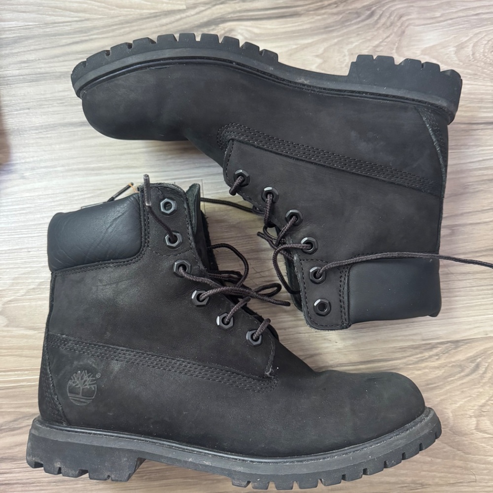 Timberland 6Inch Boots - Picture 7 of 7